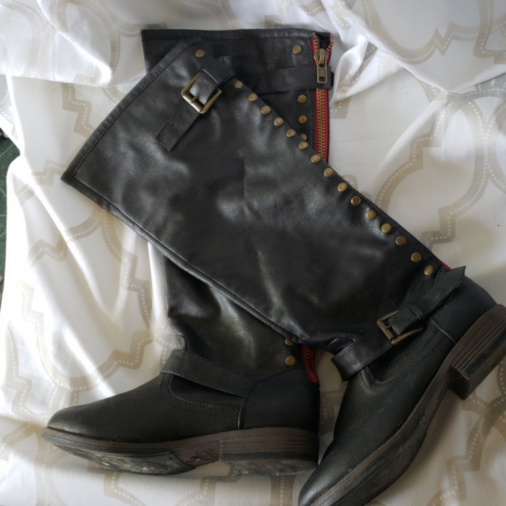 Black zippered riding boots "MONTAGE"